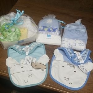 Baby bodysuits/bibs